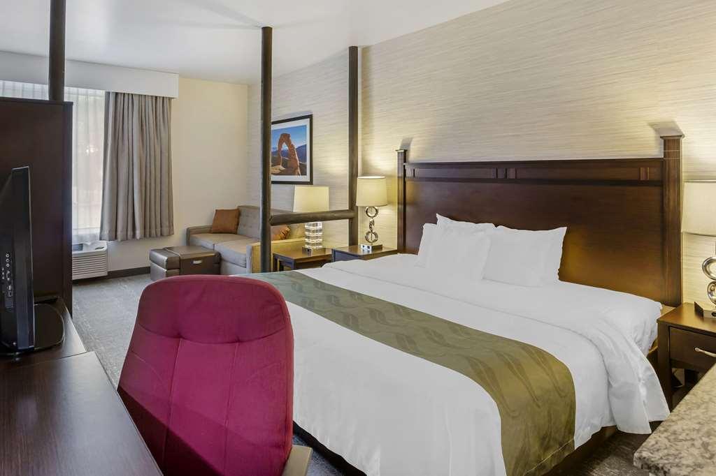 Quality Suites Moab Near Arches National Park Rum bild