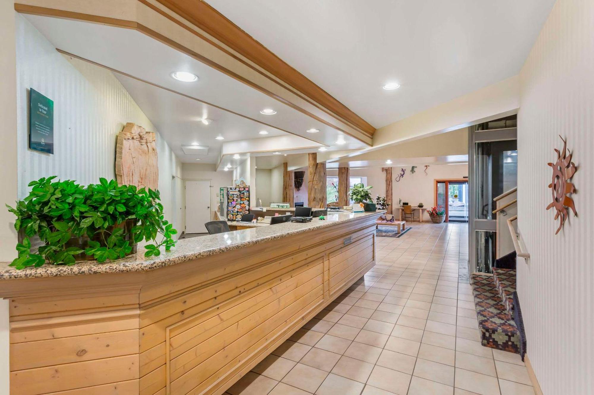 Quality Suites Moab Near Arches National Park Exteriör bild